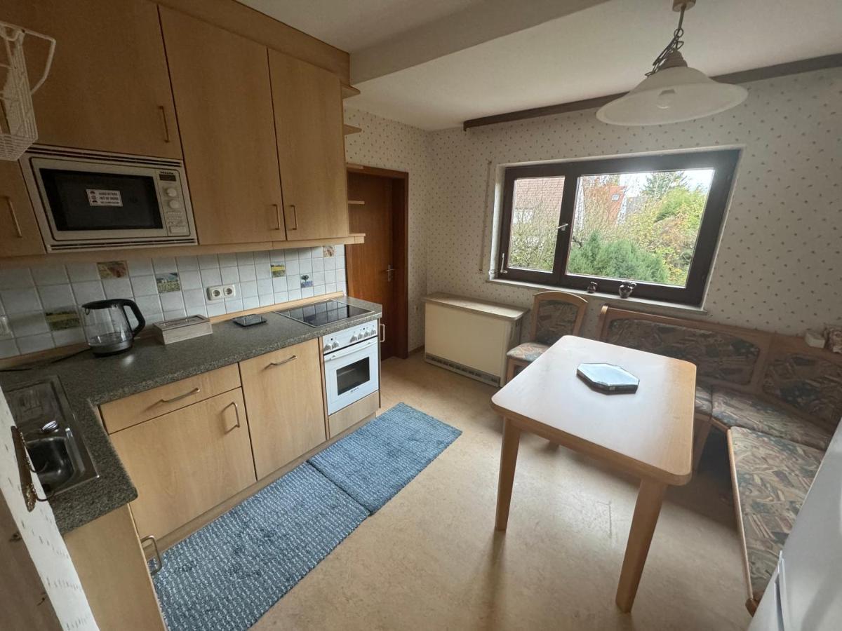 Schoenes, Friedliches Zimmer Apartamento Augsburg Exterior foto